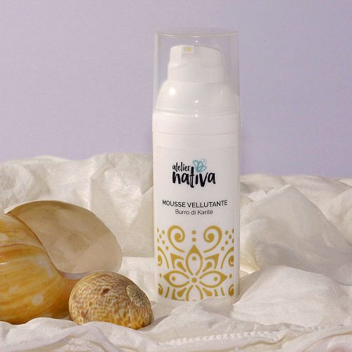 Crema viso mousse vellutante al burro di karitè